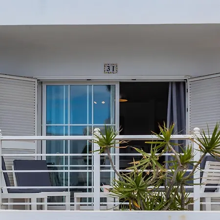 Apartment Bright 5 Minutes Walking From The Beach