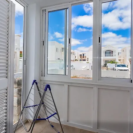 Apartment Bright 5 Minutes Walking From The Beach *
